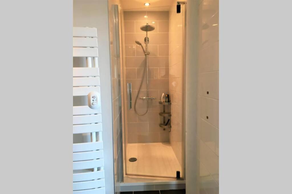 Apartamento Superbe Loft 100m2 Proche Cathédrale avec Parking Reims Exterior foto