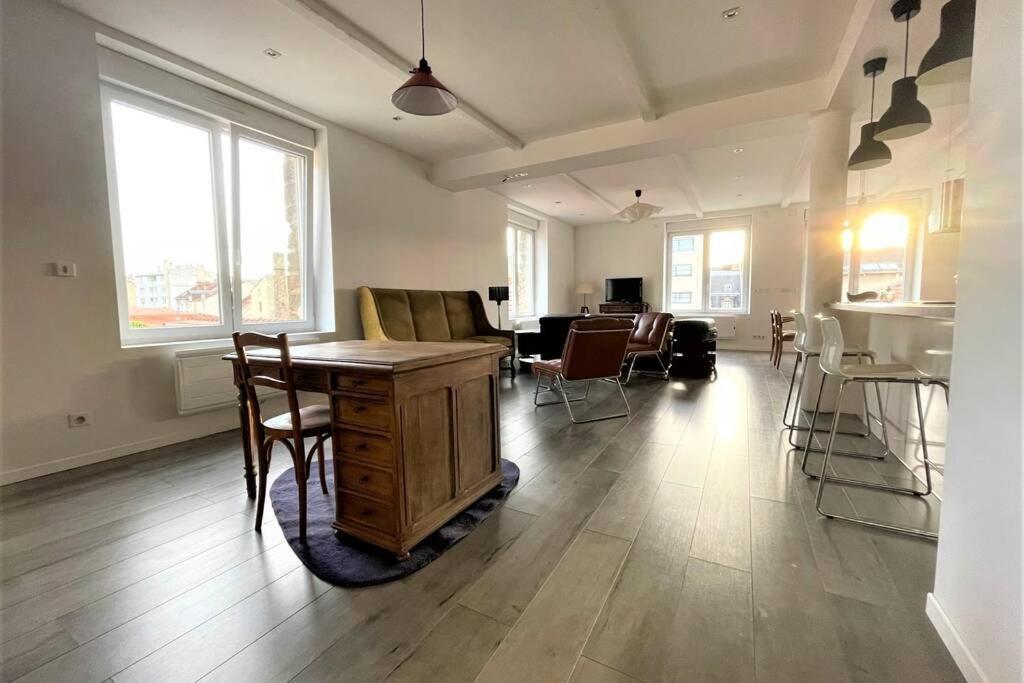 Apartamento Superbe Loft 100m2 Proche Cathédrale avec Parking Reims Exterior foto