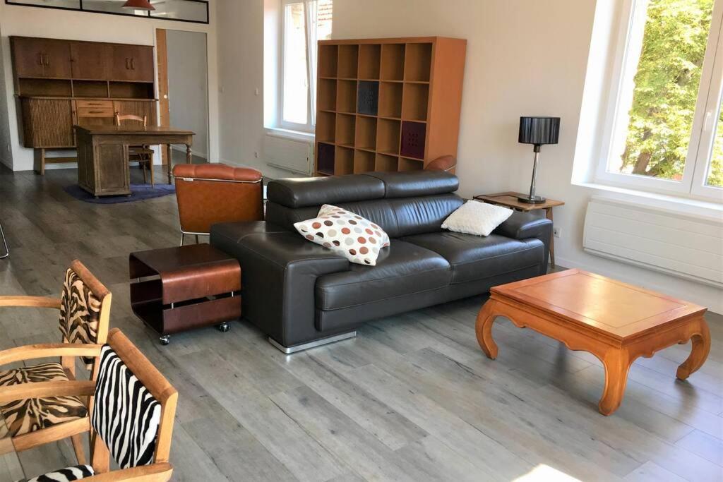 Apartamento Superbe Loft 100m2 Proche Cathédrale avec Parking Reims Exterior foto