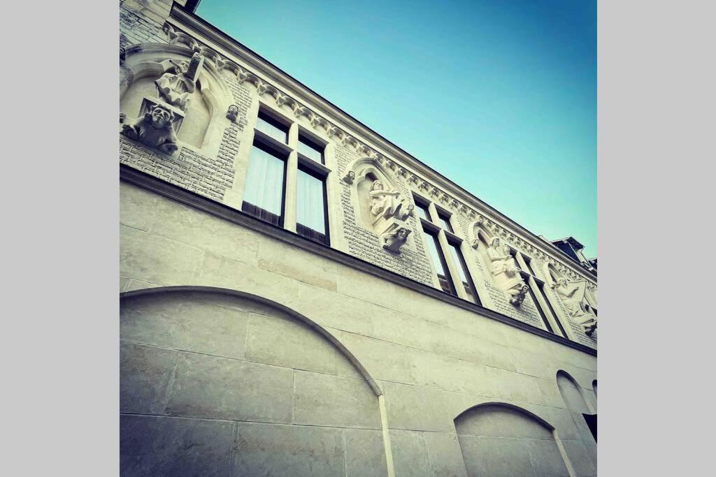 Apartamento Superbe Loft 100m2 Proche Cathédrale avec Parking Reims Exterior foto